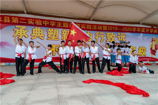 恐龙绝地逃生